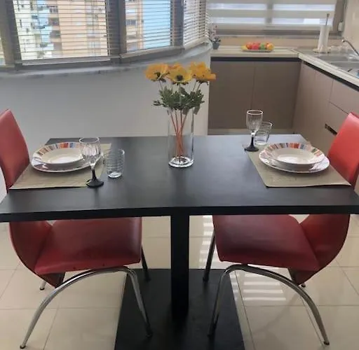 Cozy 1-bedroom Flat, Beachside Apartament *